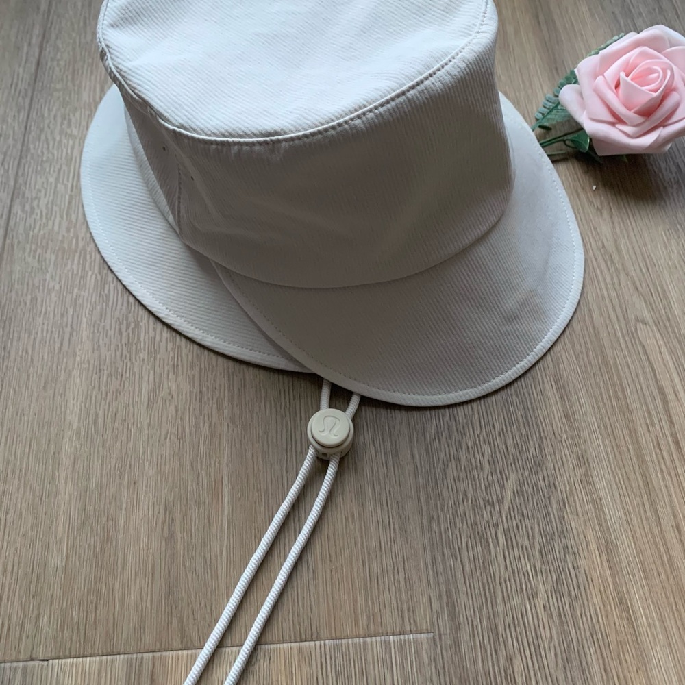 Lululemon Drawstring Bucket Hat - Picture 6 of 15